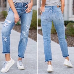 Judy Blue Mid Rise Boyfriend Fit Jeans Distressed 15/32 NWT JB82193MD